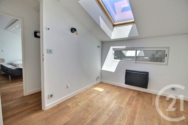 Appartement Duplex &agrave; louer - 4 pi&egrave;ces - 85,91 m2 - Montluel - 01 - RHONE-ALPES