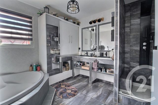 Maison &agrave; vendre - 5 pi&egrave;ces - 131 m2 - Jonage - 69 - RHONE-ALPES