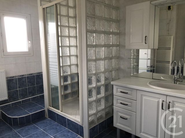 Appartement &agrave; louer - 4 pi&egrave;ces - 70 m2 - St Maurice De Beynost - 01 - RHONE-ALPES