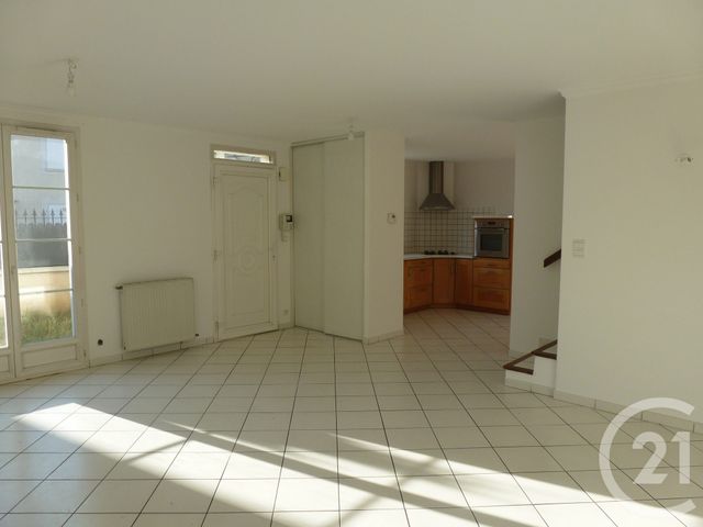 Maison &agrave; louer - 4 pi&egrave;ces - 88,70 m2 - Miribel - 01 - RHONE-ALPES
