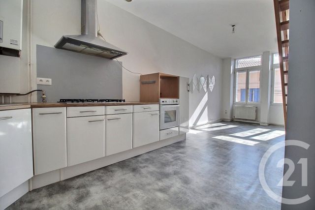 Appartement Duplex &agrave; louer - 5 pi&egrave;ces - 60 m2 - Montluel - 01 - RHONE-ALPES