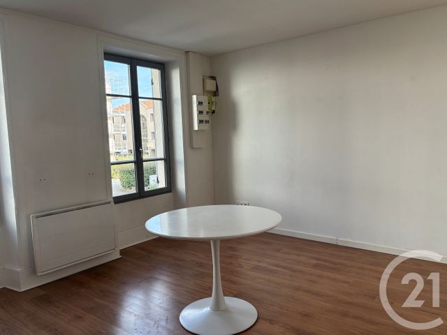 Appartement F2 &agrave; louer - 2 pi&egrave;ces - 47,42 m2 - Miribel - 01 - RHONE-ALPES
