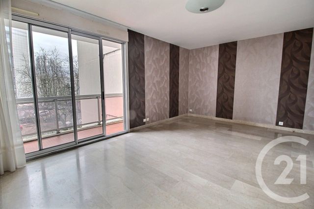 Appartement F2 &agrave; louer - 2 pi&egrave;ces - 50 m2 - Montluel - 01 - RHONE-ALPES