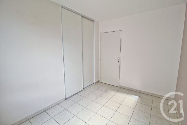 Appartement F3 &agrave; louer - 3 pi&egrave;ces - 65 m2 - Dagneux - 01 - RHONE-ALPES
