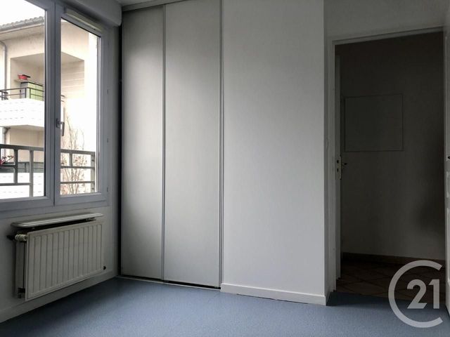 Appartement F4 &agrave; louer - 4 pi&egrave;ces - 85,40 m2 - Miribel - 01 - RHONE-ALPES