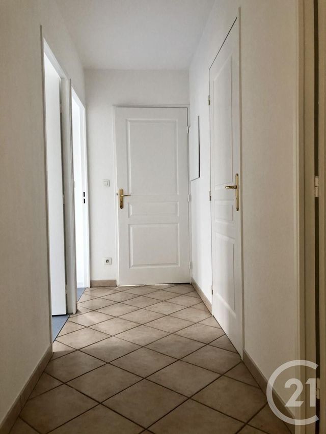 Appartement F4 &agrave; louer - 4 pi&egrave;ces - 85,40 m2 - Miribel - 01 - RHONE-ALPES