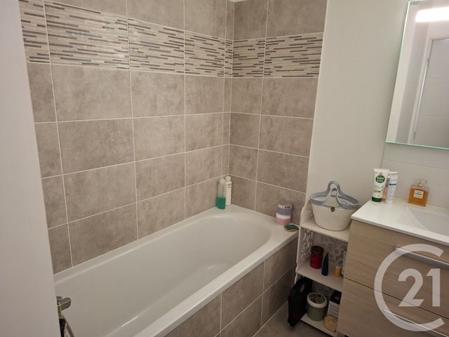 Appartement F3 à vendre - 4 pièces - 78 m2 - St Maurice De Beynost - 01 - RHONE-ALPES