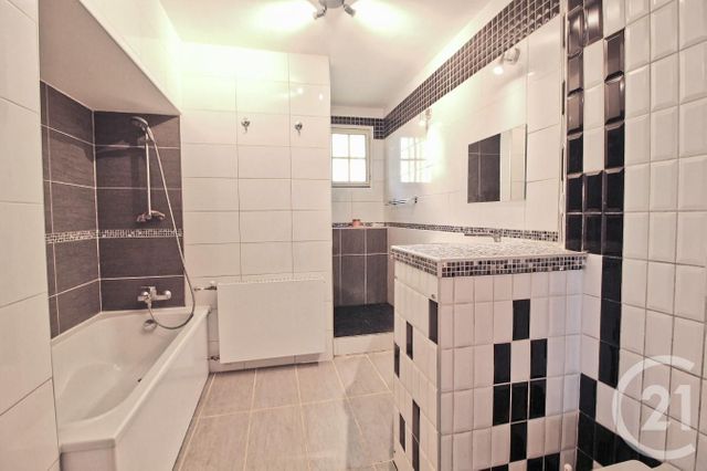 Maison à vendre - 7 pièces - 230 m2 - Miribel - 01 - RHONE-ALPES