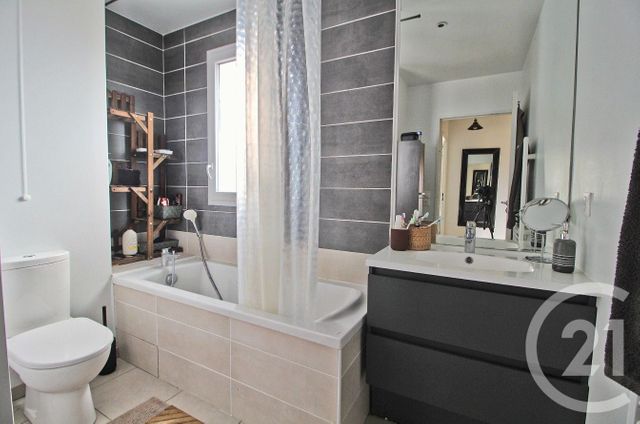 Appartement Duplex à vendre - 4 pièces - 87,86 m2 - St Maurice De Beynost - 01 - RHONE-ALPES