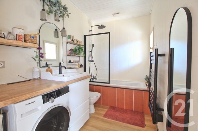 Appartement F1 bis &agrave; vendre - 2 pi&egrave;ces - 54,57 m2 - Montluel - 01 - RHONE-ALPES