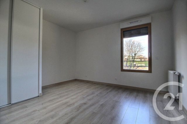 Appartement F3 &agrave; louer - 3 pi&egrave;ces - 66,34 m2 - Montluel - 01 - RHONE-ALPES