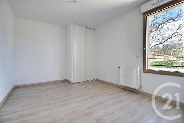 Appartement F3 &agrave; louer - 3 pi&egrave;ces - 66,34 m2 - Montluel - 01 - RHONE-ALPES