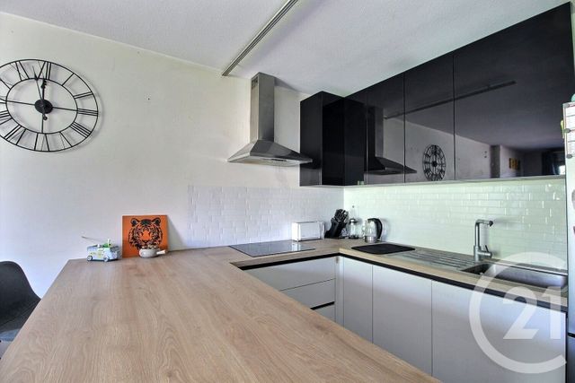 Appartement T3 &agrave; vendre - 3 pi&egrave;ces - 55,50 m2 - Montluel - 01 - RHONE-ALPES