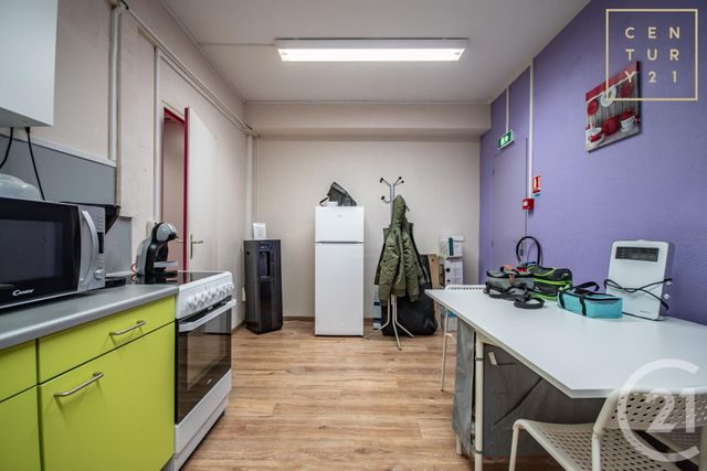 Appartement Local à vendre - 7 pièces - 76 m2 - Maubeuge - 59 - NORD-PAS-DE-CALAIS