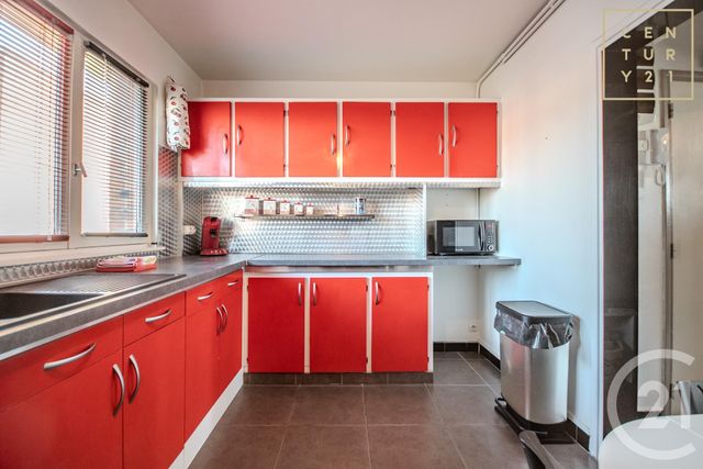 Appartement à vendre - 5 pièces - 78,52 m2 - Maubeuge - 59 - NORD-PAS-DE-CALAIS