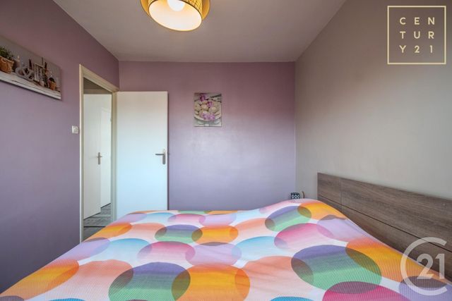 Appartement à vendre - 5 pièces - 78,52 m2 - Maubeuge - 59 - NORD-PAS-DE-CALAIS