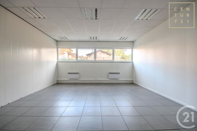 Maison &agrave; louer - 5 pi&egrave;ces - 168,48 m2 - Maubeuge - 59 - NORD-PAS-DE-CALAIS