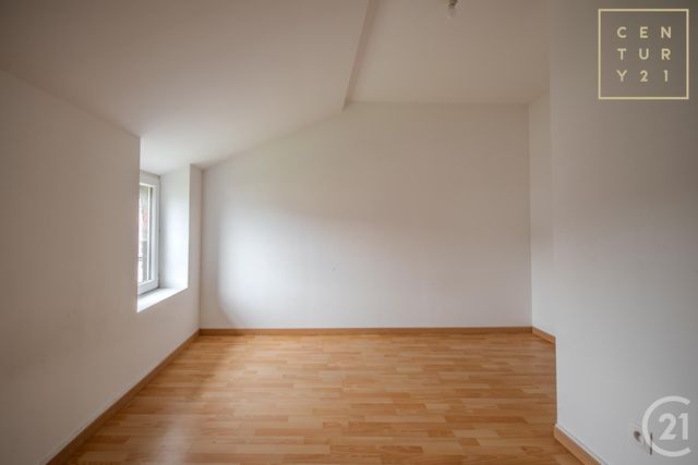 Maison &agrave; louer - 5 pi&egrave;ces - 94,18 m2 - Louvroil - 59 - NORD-PAS-DE-CALAIS