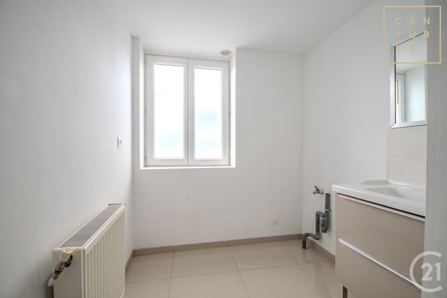Maison &agrave; louer - 5 pi&egrave;ces - 94,18 m2 - Louvroil - 59 - NORD-PAS-DE-CALAIS