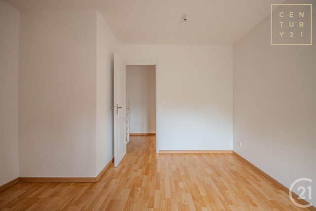 Maison &agrave; louer - 5 pi&egrave;ces - 94,18 m2 - Louvroil - 59 - NORD-PAS-DE-CALAIS