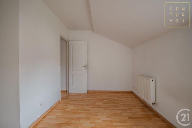 Maison &agrave; louer - 5 pi&egrave;ces - 94,18 m2 - Louvroil - 59 - NORD-PAS-DE-CALAIS