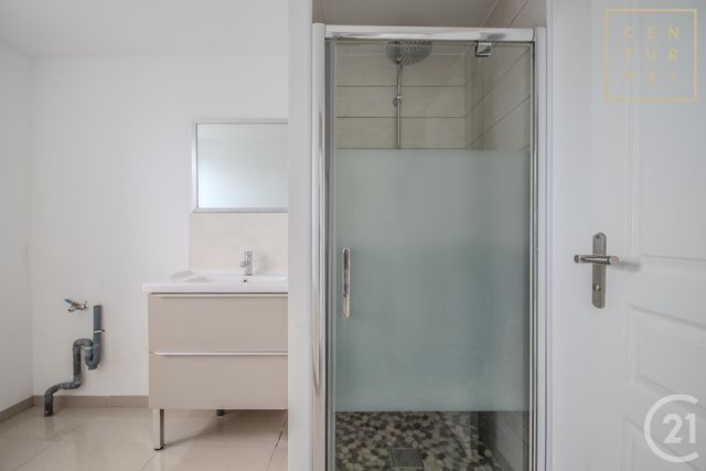Maison &agrave; louer - 5 pi&egrave;ces - 94,18 m2 - Louvroil - 59 - NORD-PAS-DE-CALAIS