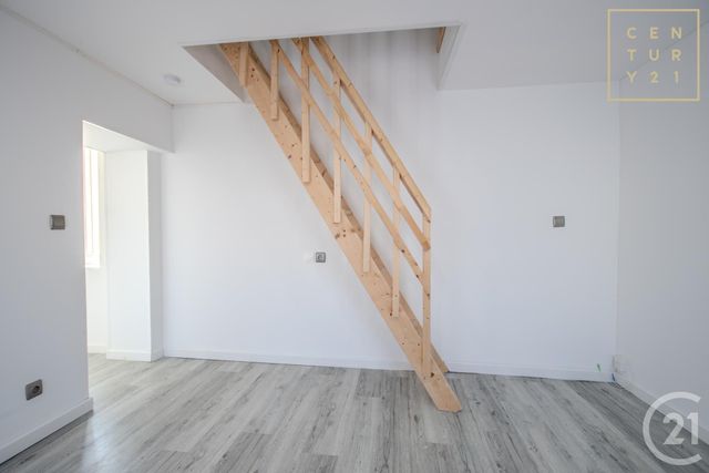 Maison &agrave; louer - 3 pi&egrave;ces - 42,65 m2 - Ferriere La Petite - 59 - NORD-PAS-DE-CALAIS