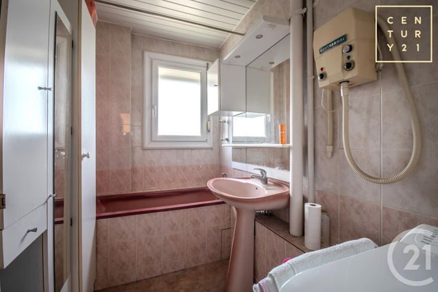 Appartement F5 &agrave; vendre - 5 pi&egrave;ces - 65,02 m2 - Maubeuge - 59 - NORD-PAS-DE-CALAIS