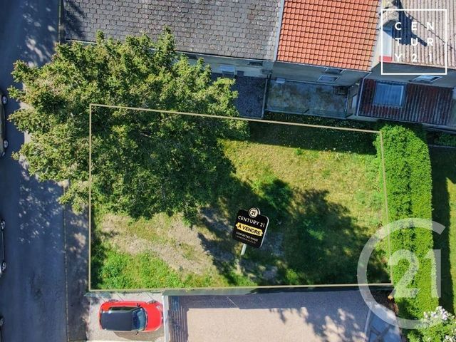 terrain - HAUTMONT - 59