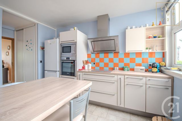 Appartement F5 &agrave; vendre - 6 pi&egrave;ces - 124 m2 - Maubeuge - 59 - NORD-PAS-DE-CALAIS