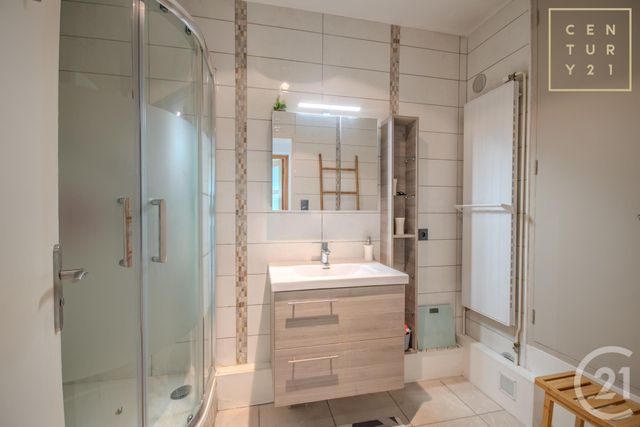 Appartement F5 &agrave; vendre - 6 pi&egrave;ces - 124 m2 - Maubeuge - 59 - NORD-PAS-DE-CALAIS