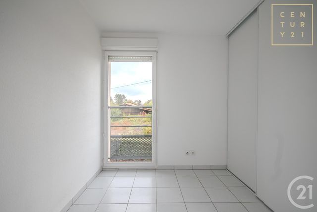 Appartement T3 &agrave; louer - 4 pi&egrave;ces - 62,05 m2 - Maubeuge - 59 - NORD-PAS-DE-CALAIS
