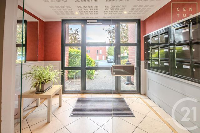 Appartement T3 &agrave; louer - 4 pi&egrave;ces - 62,05 m2 - Maubeuge - 59 - NORD-PAS-DE-CALAIS