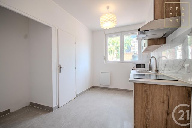 Appartement Studio &agrave; louer - 2 pi&egrave;ces - 26,19 m2 - Hautmont - 59 - NORD-PAS-DE-CALAIS