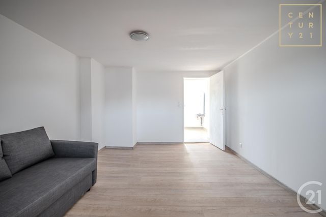 Appartement Studio &agrave; louer - 2 pi&egrave;ces - 26,14 m2 - Hautmont - 59 - NORD-PAS-DE-CALAIS