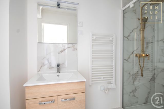 Appartement Studio &agrave; louer - 2 pi&egrave;ces - 26,14 m2 - Hautmont - 59 - NORD-PAS-DE-CALAIS