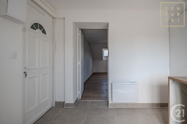 Appartement Studio &agrave; louer - 2 pi&egrave;ces - 26,14 m2 - Hautmont - 59 - NORD-PAS-DE-CALAIS