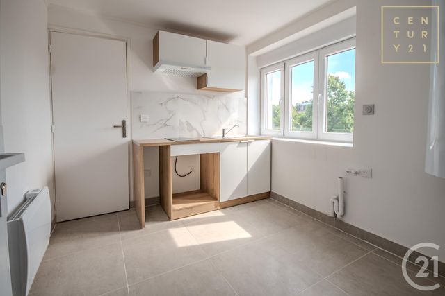 Appartement Studio &agrave; louer - 2 pi&egrave;ces - 26,14 m2 - Hautmont - 59 - NORD-PAS-DE-CALAIS