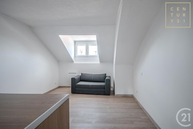 Appartement Studio &agrave; louer - 2 pi&egrave;ces - 15,32 m2 - Hautmont - 59 - NORD-PAS-DE-CALAIS