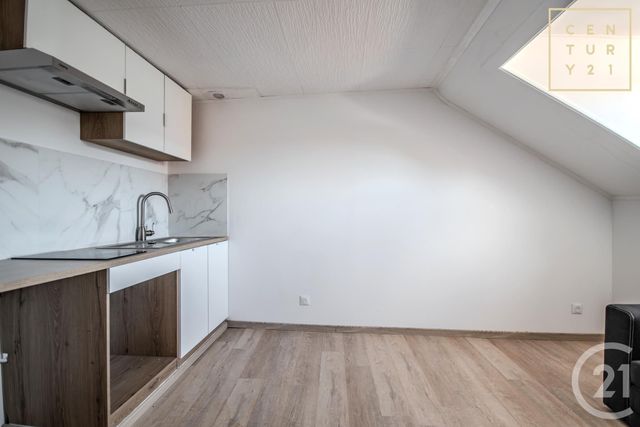 Appartement Studio &agrave; louer - 2 pi&egrave;ces - 15,32 m2 - Hautmont - 59 - NORD-PAS-DE-CALAIS