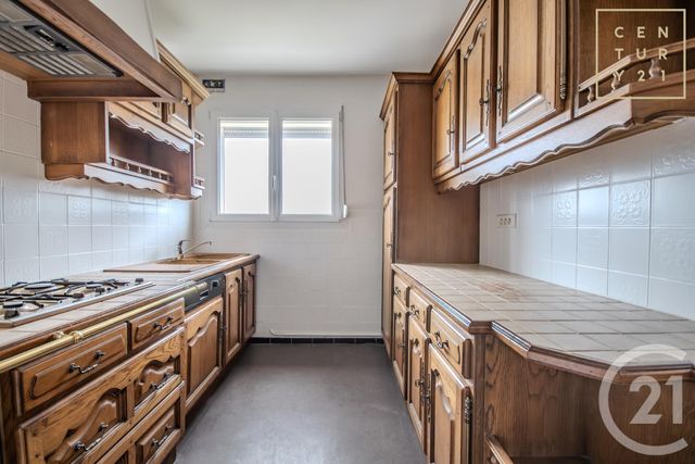 Appartement F5 &agrave; louer - 5 pi&egrave;ces - 73 m2 - Maubeuge - 59 - NORD-PAS-DE-CALAIS