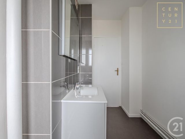 Appartement F5 &agrave; louer - 5 pi&egrave;ces - 73 m2 - Maubeuge - 59 - NORD-PAS-DE-CALAIS