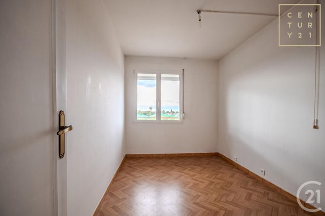 Appartement F5 &agrave; louer - 5 pi&egrave;ces - 73 m2 - Maubeuge - 59 - NORD-PAS-DE-CALAIS