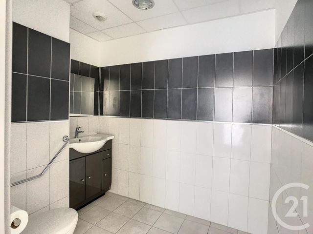 Local commercial à louer - 39.9 m2 - 34 - Herault