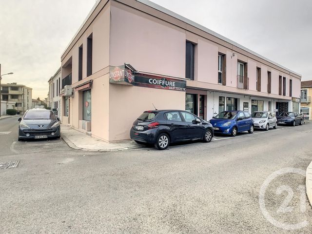 Local commercial à louer - 69.42 m2 - 34 - Herault