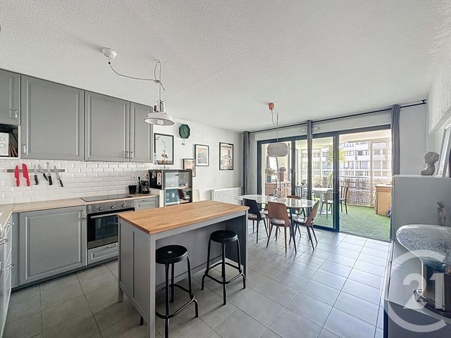 Appartement F4 à vendre - 3 pièces - 85 m2 - Montpellier - 34 - LANGUEDOC-ROUSSILLON