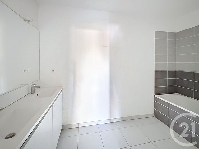 Appartement F3 à vendre - 3 pièces - 67,20 m2 - Castelnau Le Lez - 34 - LANGUEDOC-ROUSSILLON