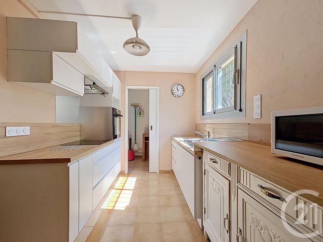 Appartement F3 &agrave; louer - 3 pi&egrave;ces - 67,06 m2 - Castelnau Le Lez - 34 - LANGUEDOC-ROUSSILLON