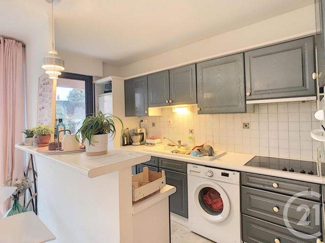 Appartement F3 &agrave; louer - 3 pi&egrave;ces - 75,36 m2 - Montpellier - 34 - LANGUEDOC-ROUSSILLON