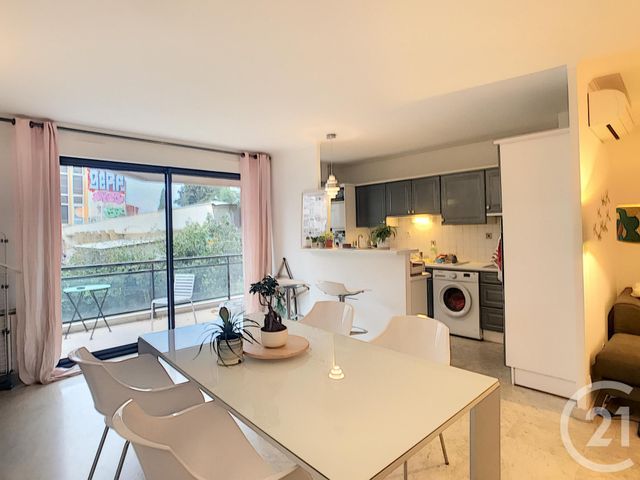 Appartement F3 &agrave; louer - 3 pi&egrave;ces - 75,36 m2 - Montpellier - 34 - LANGUEDOC-ROUSSILLON